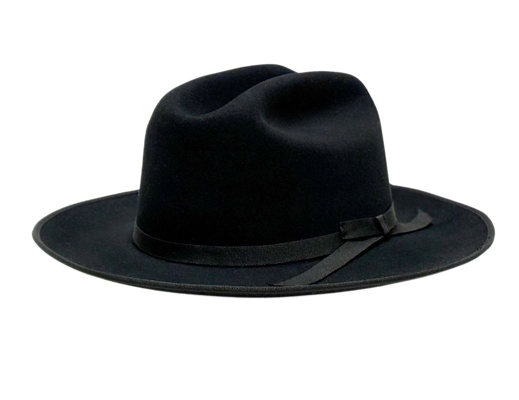 M7146 Black wool felt hat, angled product view